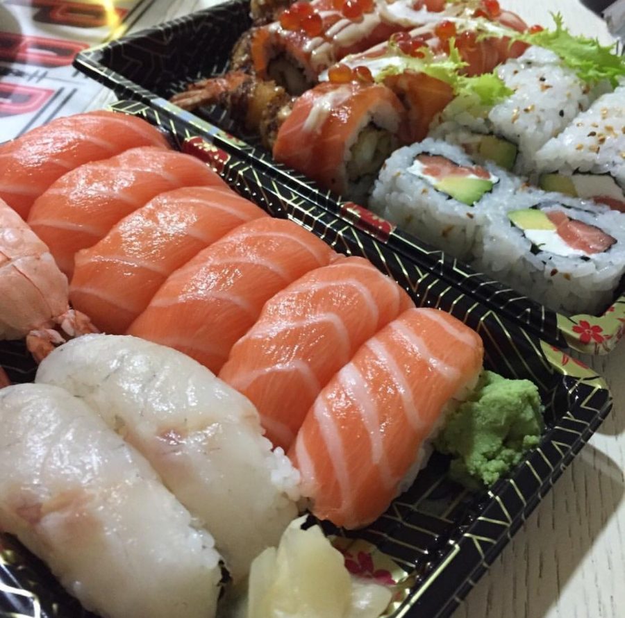 Sushi+Rocks+%28%26+Rolls%29
